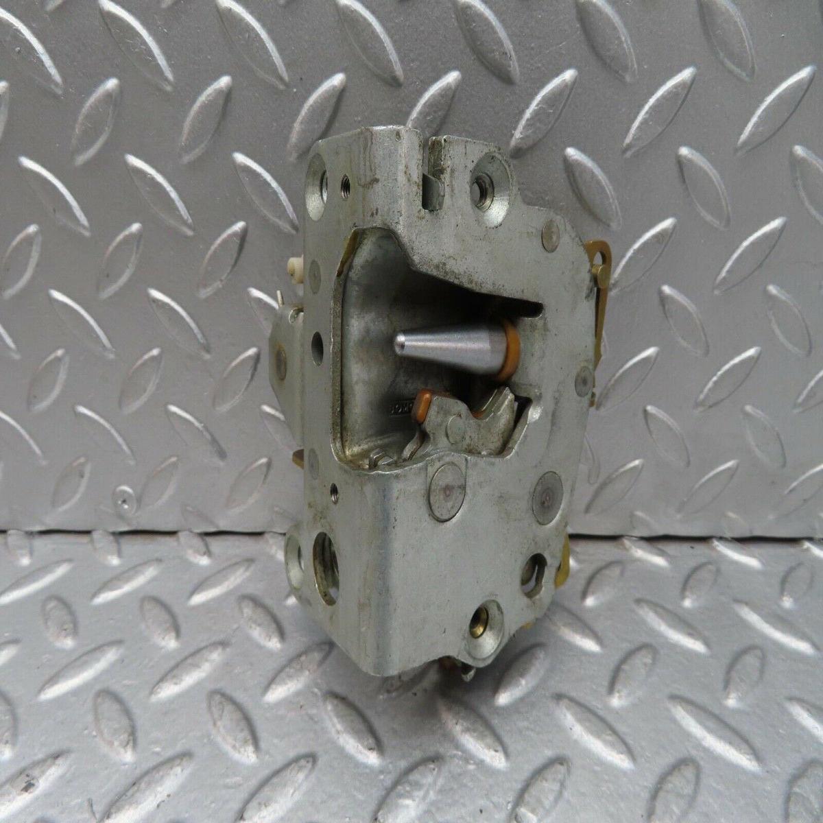 14262 Mercedes-Benz W116 350SE Rear Right Door Lock Mechanism
