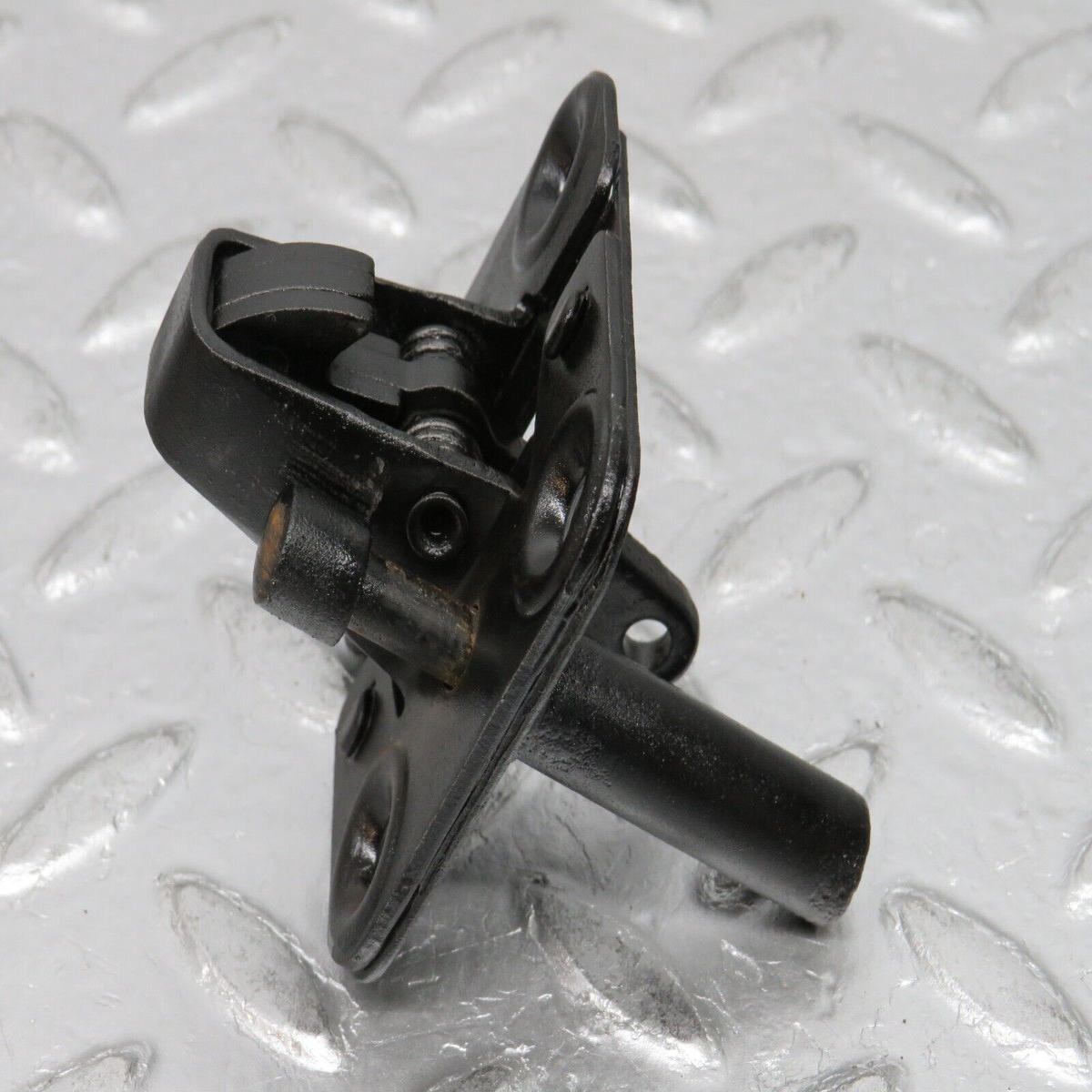 0705 Mercedes-Benz C107 350SLC Coupe Bonnet Lock Catch